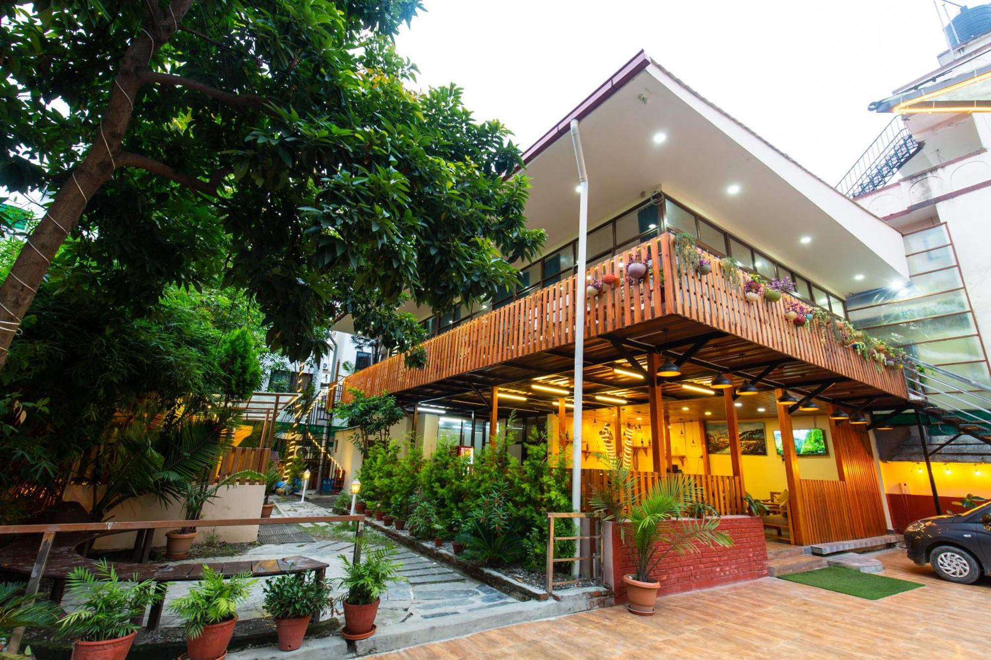 Hotel Harmony & Little Bites Bistro Jawlakhel Exterior foto